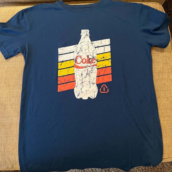 Coca-Cola short sleeved t-shirt size small. - Picture 2 of 3